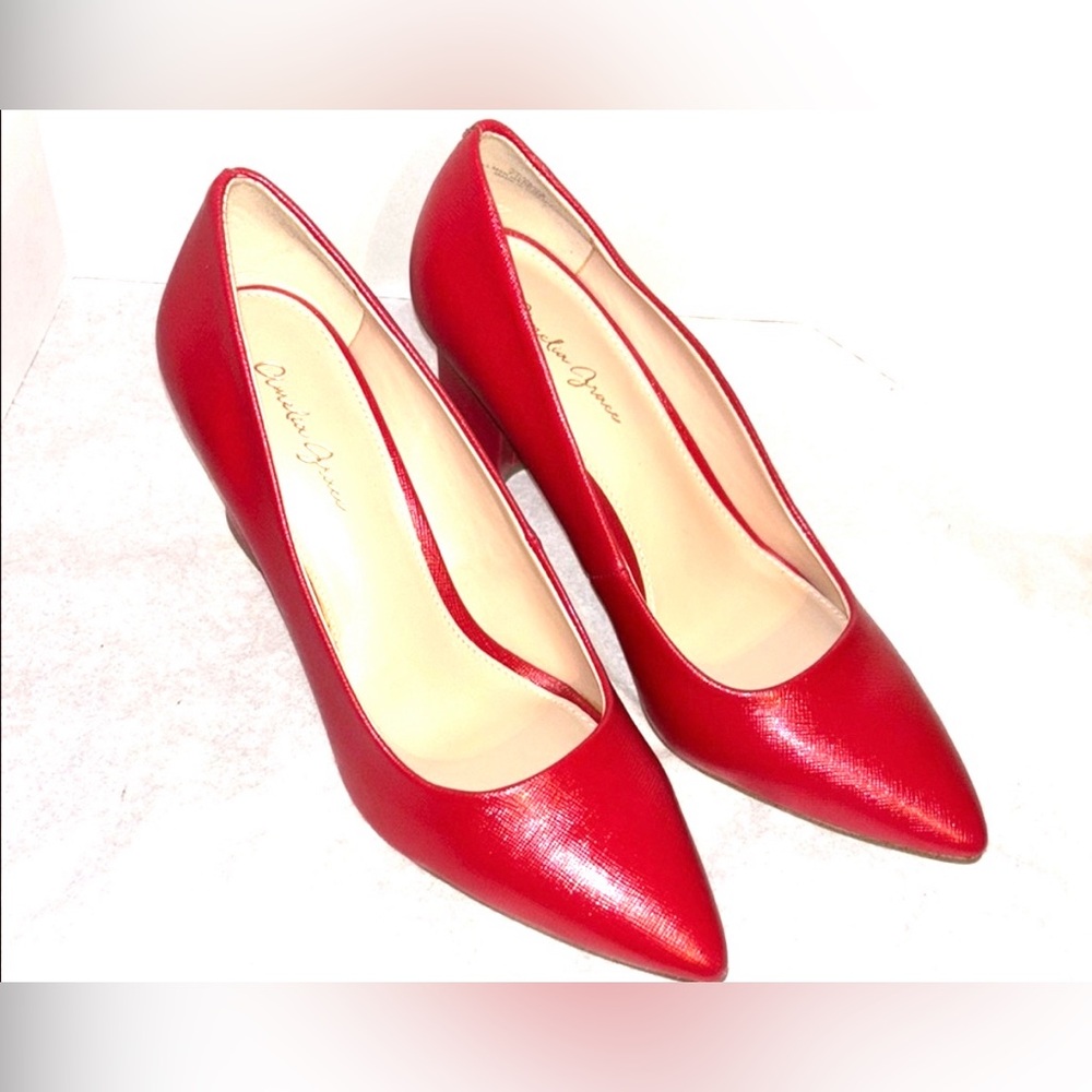 Amelia Grace Red High Heel Shoes Size 7.5M Block Heel Brand New No Box